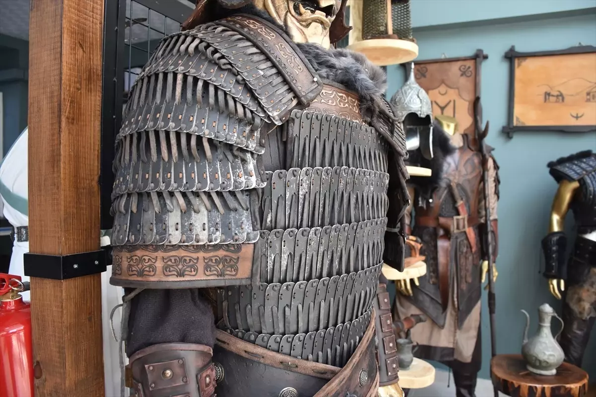 Söğüt’te Kostüm Tasarım Atölyesi, Dizi ve Film Endüstrisine Katkı Sağlıyor