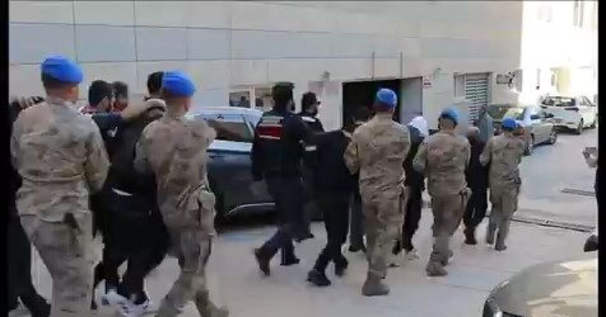 Elazığ’da ‘yeşil reçete’ operasyonu; 1’i doktor 17 tutuklama