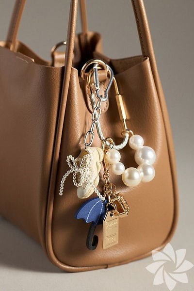 Bag charm nedir? Çanta charmı nasıl kullanılır?