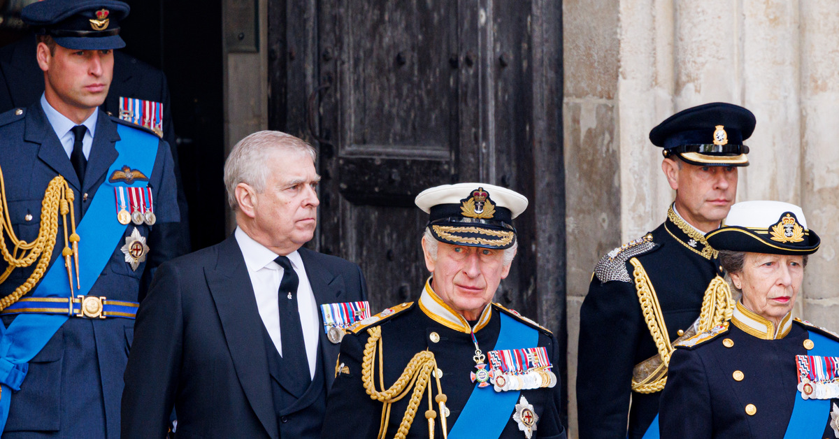 Prens Andrew, casus soruşturmasının ortasında kaldı